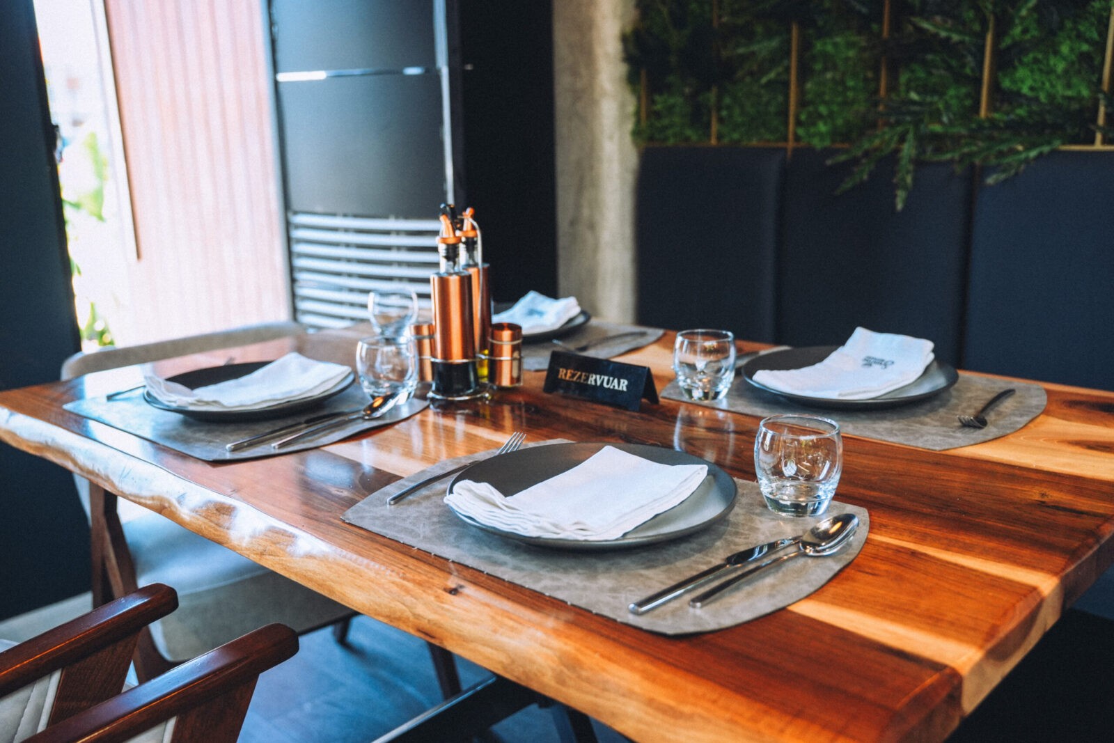 Runrise Restorant